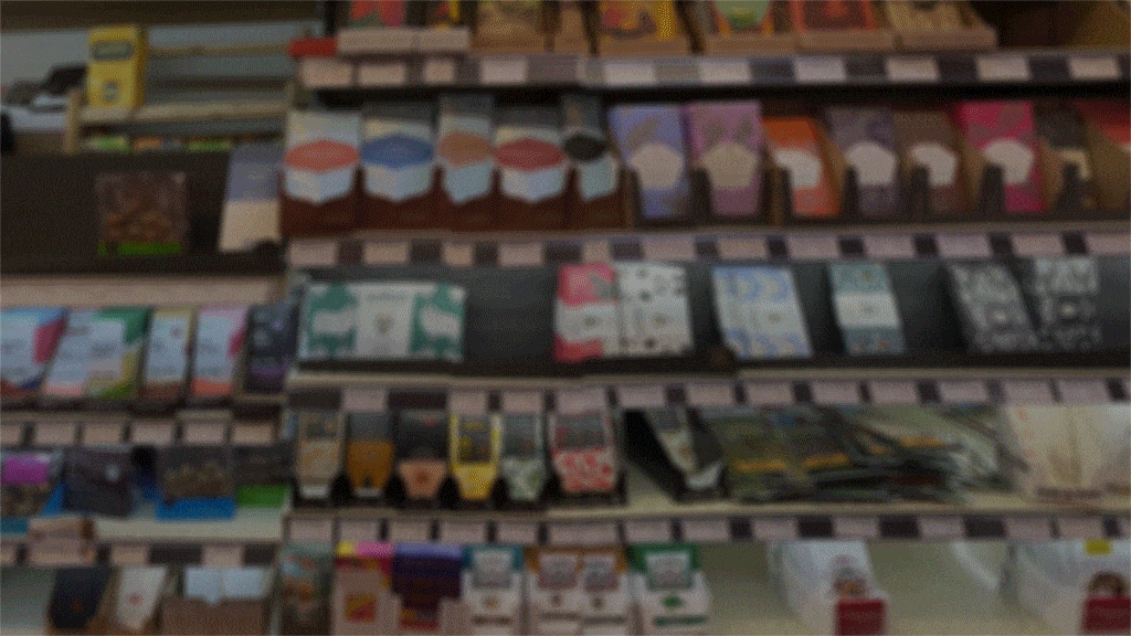 "Scene exploration" GIF of a store shelf demonstrating multisearch